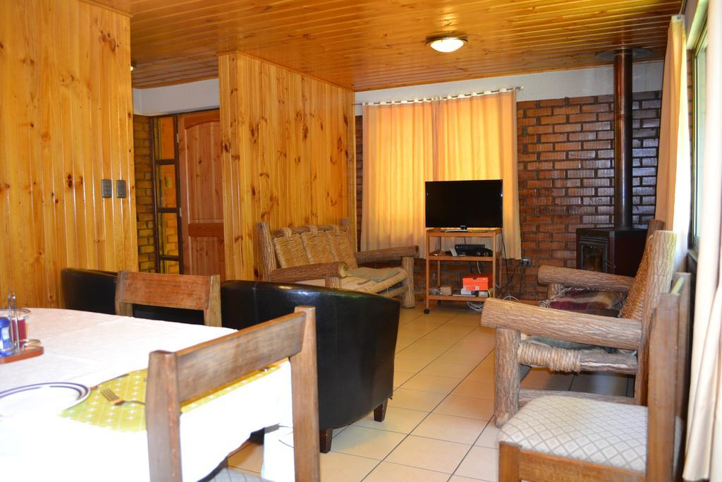 Cabanas Parque Salto Del Laja El Manzano  Rum bild